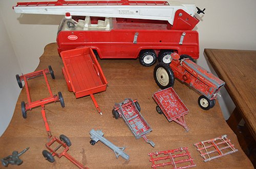 Property photo 10 - Antiques, Jewelry, Coins, Collectibles and Much More! - Personal Property Auction
